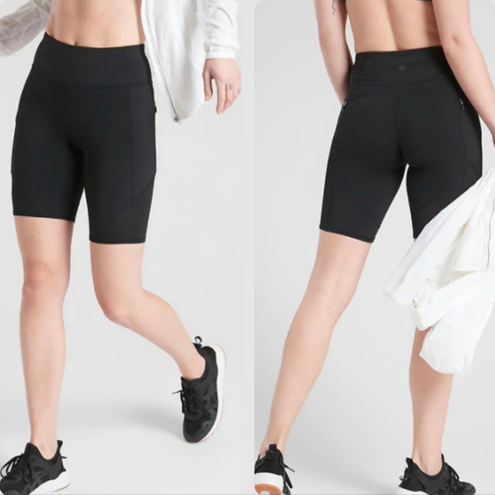 Athleta Contender Bike Shorts Compression Sweat Wicking Performance Pockets XXS
